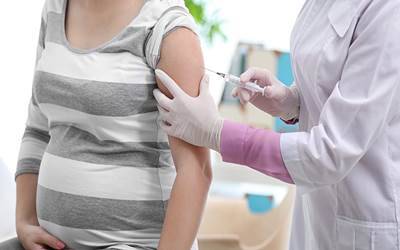 Vaccinating pregnant women20170516172216_l